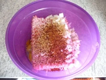 Hackfleisch : Hackbraten mit Ei, Schmorgurke und Salzkartoffeln - Rezept - Bild Nr. 2