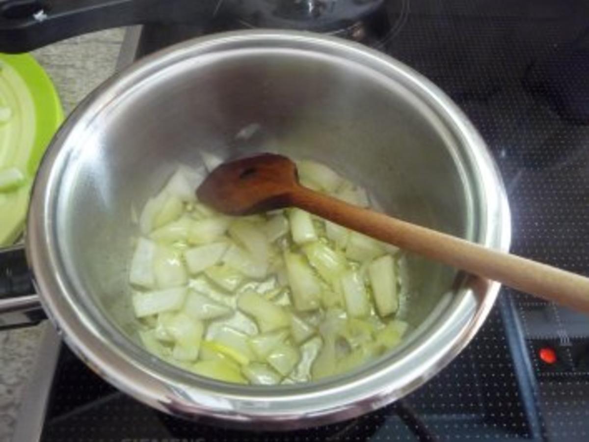 Hackfleisch : Hackbraten mit Ei, Schmorgurke und Salzkartoffeln ...