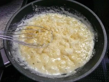 Rezept: Hackfleisch : Hackbällchen in Kapernsoße Bild Nr. 4 Hackfleisch : Hackbällchen in Kapernsoße - Rezept - Bild Nr. 4