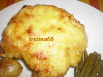 Kotelett mit pikanter Haube - Rezept