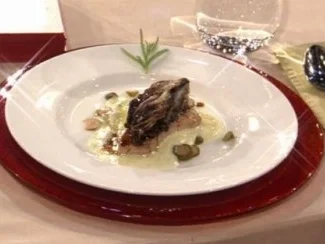 Schwertfisch mit Zitronen-Kapern-Soße und geschmortem Radicchio (Rhea Harder) - Rezept