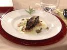 Schwertfisch mit Zitronen-Kapern-Soße und geschmortem Radicchio (Rhea Harder) - Rezept
