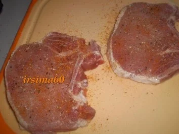 Überbackene Zwiebelkoteletts mit Kartoffelspalten - Rezept - Bild Nr. 3