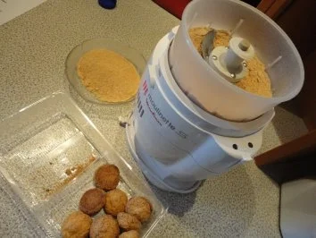 Eis: Amaretti - Rosen - Parfait mit Portweinäpfeln - Rezept - Bild Nr. 2