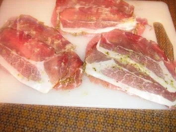 Rezept: Mediterane Schweineröllchen auf Pfannengemüse Bild Nr. 3 Mediterane Schweineröllchen auf Pfannengemüse - Rezept - Bild Nr. 3