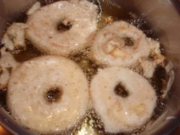 Rezept: Dessert: Apfelringe im Nussteig Bild Nr. 5 Dessert: Apfelringe im Nussteig - Rezept - Bild Nr. 5