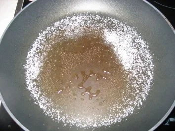 Mini-Strudel mit Schokosoße und Eis - Rezept - Bild Nr. 2