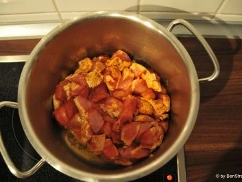 Rezept: Putengeschnetzeltes mit Broccoli und gedünsteten Champignons in Sahnesauce Putengeschnetzeltes mit Broccoli und gedünsteten Champignons in Sahnesauce - Rezept