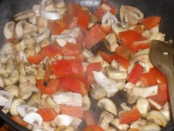 Rezept: Chicken-Quesadilla-Auflauf Bild Nr. 2 Chicken-Quesadilla-Auflauf - Rezept - Bild Nr. 2