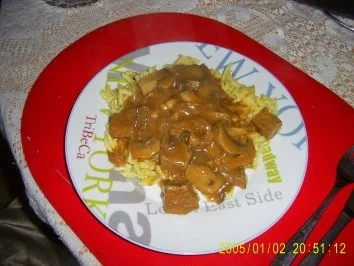 Rezept: Gulasch mit frischen Champignons Gulasch mit frischen Champignons - Rezept