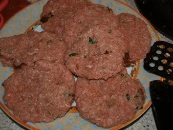 Rezept: Bouletten italienisch angehaucht Bild Nr. 9 Bouletten italienisch angehaucht - Rezept - Bild Nr. 9