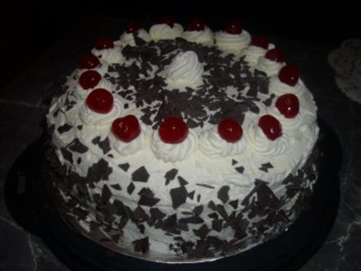 Schwarzwälder Kirsch Torte zum Advend - einfach - 334 kcal/100g