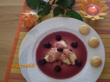 Weißes Schoko - Mousse mit Amaretto und Amarenakirschen - Rezept