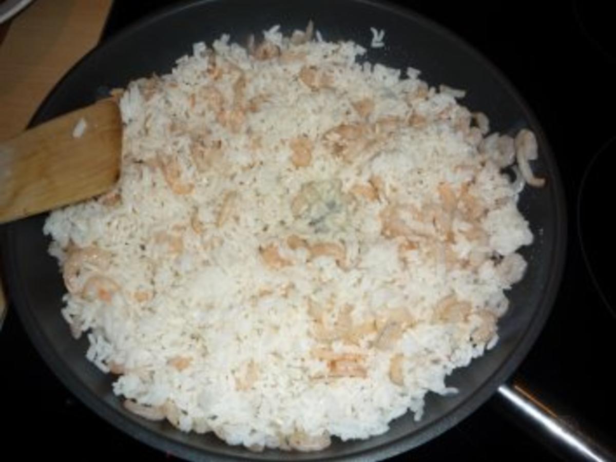 Shrimps mit Curryreis aus der Pfanne - schnell &amp; einfach - 70 kcal/100g