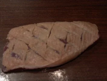 Rezept: Rosa Entenbrust auf Rucola mit Himbeerdressing Bild Nr. 3 Rosa Entenbrust auf Rucola mit Himbeerdressing - Rezept - Bild Nr. 3