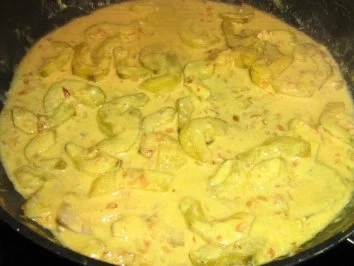 Lachsfilet auf zitronigem Gurkengemüse an Taglioline al Limone - Rezept - Bild Nr. 4