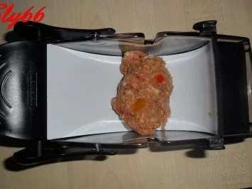 Rezept: Fleischgerichte:Chevapchichi - Hackfleischröllchen Bild Nr. 10 Fleischgerichte:Chevapchichi - Hackfleischröllchen - Rezept - Bild Nr. 10