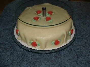 Rezept: Hochzeits Torte für eine liebe Freundin Bild Nr. 3 Hochzeits Torte für eine liebe Freundin - Rezept - Bild Nr. 3