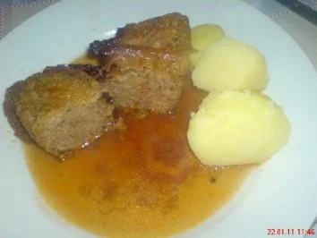 Wirsingkohlblätter, gefüllt, gewickelt - Rezept