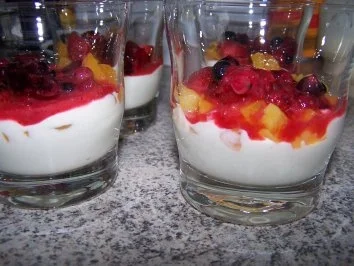 Schichtcreme mit Früchten - Rezept - Bild Nr. 12