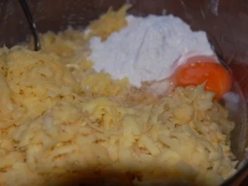 Kartoffelpuffer, wie zu Oma`s Zeiten - Rezept - Bild Nr. 3