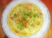 Reis-Nudelsüppchen mit Gemüseeinlage - Rezept