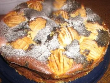 Rezept: Käsekuchen mit Apfel und Mohn Käsekuchen mit Apfel und Mohn - Rezept