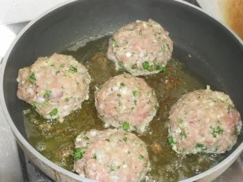 Rezept: Frikadellen Frikadellen - Rezept