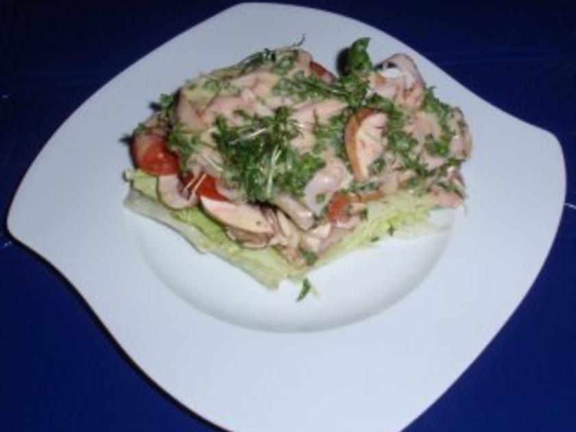 Feine Salat Torte mit einem Joghurt Senf Kräuter Dressing - einfach ...