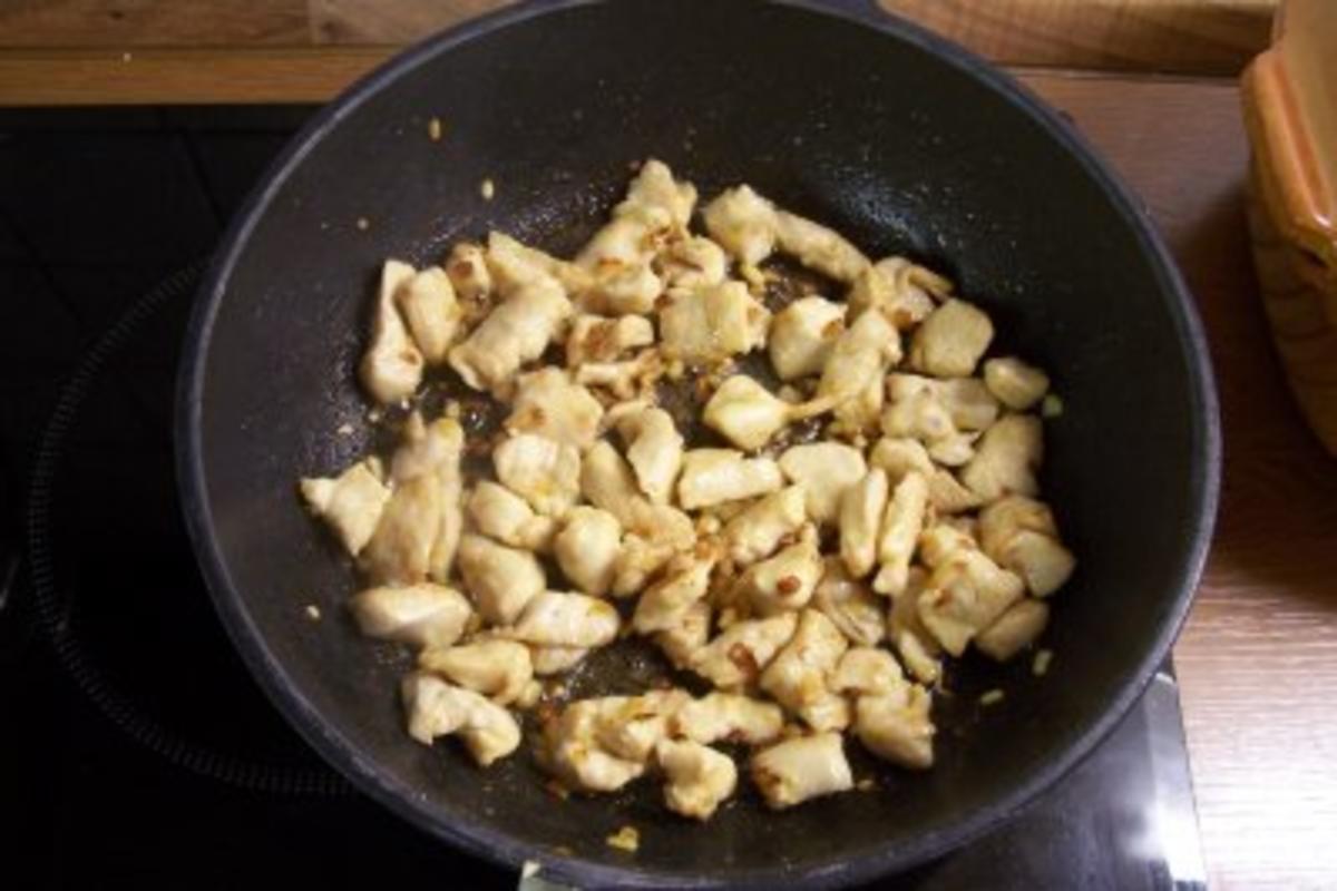 mein schneller Hähnchengulasch mit Bandnudeln - Rezept - kochbar.de