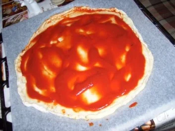 Rezept: Salami Zwiebel Pizza Bild Nr. 3 Salami Zwiebel Pizza - Rezept - Bild Nr. 3