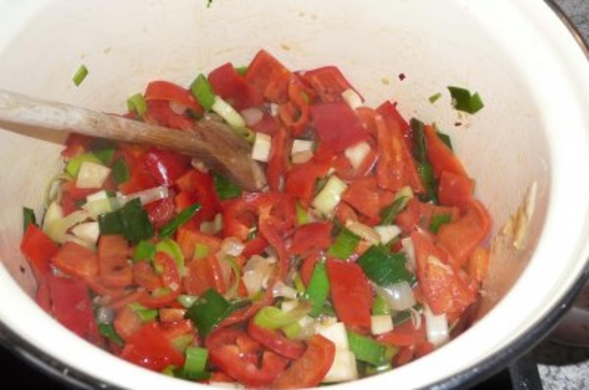 Paprika - Tomatensuppe mit Hackbällchen - Rezept - Bild Nr. 6
