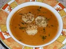 Paprika - Tomatensuppe mit Hackbällchen - Rezept