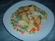 Geflügel : Pute mit Gemüse und Kartoffeln in Käsesoße - Rezept