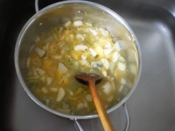 Fruchtpudding auf Vanillesoße - Rezept - Bild Nr. 4