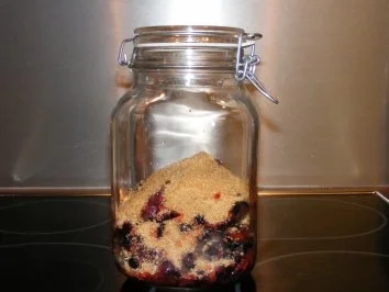 Schlehenlikör - Rezept - Bild Nr. 4