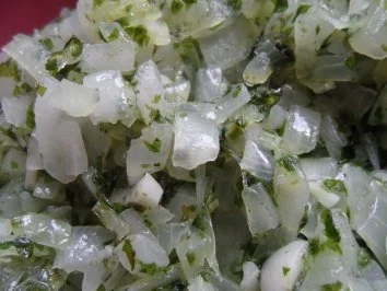 Käsekartoffeln mit Zwiebelchen; dazu Bratwurst - Rezept - Bild Nr. 10