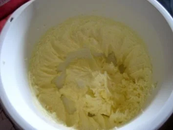 Rezept: Mannis - Sektkuchen Bild Nr. 4 Mannis - Sektkuchen - Rezept - Bild Nr. 4