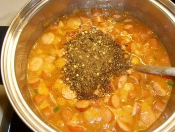 Rezept: Nudeln mit Paprika-Würstchengulasch Bild Nr. 4 Nudeln mit Paprika-Würstchengulasch - Rezept - Bild Nr. 4