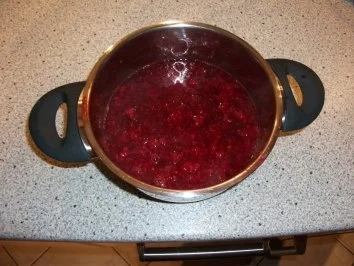 Rezept: Himbeer Quarksahne Torte Bild Nr. 8 Himbeer Quarksahne Torte - Rezept - Bild Nr. 8