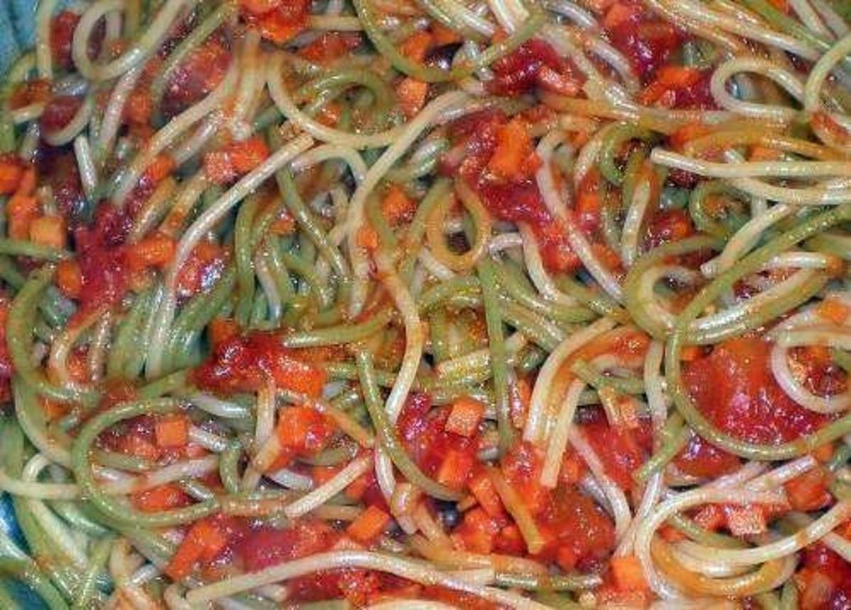 Spaghetti mit Möhren-Bolognese - Rezept