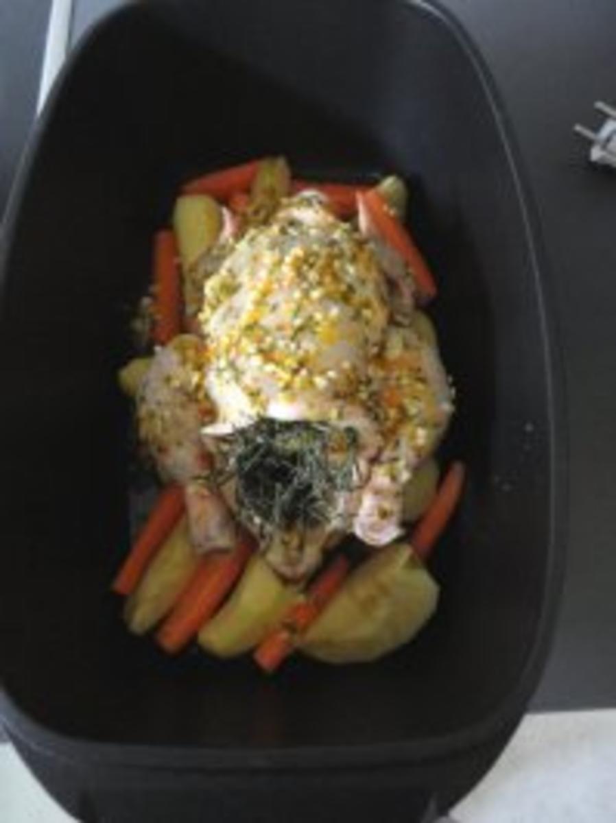 Poularde in feiner Orangen-Kräuter Marinade mit Gemüse und Granatapfelkernen - Rezept - Bild Nr. 5