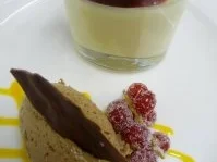 Panna cotta (mit Schokoladenmousse) - Rezept