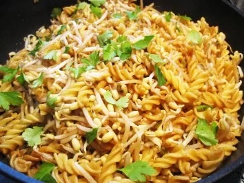 Nudeln mit Sojasprossen ... - Rezept - Bild Nr. 5