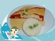 Gefüllte Spitzpaprika in Käse-Sahne-Sauce mit Reis - Rezept
