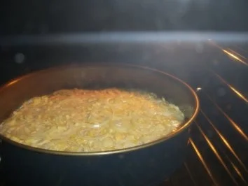 Brotteig Pizza mit Schinken & Lauch - Rezept