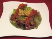 Knackige Wintersalate mit Speck und Walnüssen - Rezept