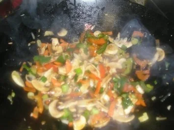 WOK - Bami Goreng - Rezept - Bild Nr. 5