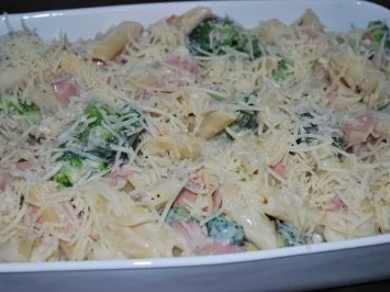 Rezept: Penne-Broccoli-Gratin Bild Nr. 2 Penne-Broccoli-Gratin - Rezept - Bild Nr. 2