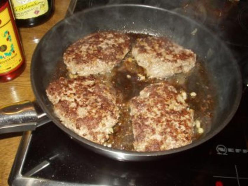 Hacksteaks in Metaxasoße - Rezept mit Bild - kochbar.de